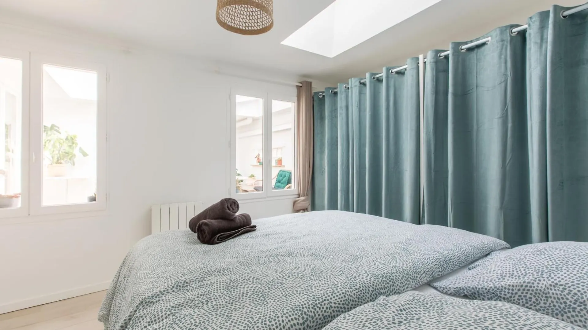 Apartament Duplex D'Exception Avec Patio Prive - Hyper Centre Lille 0*,  Francja